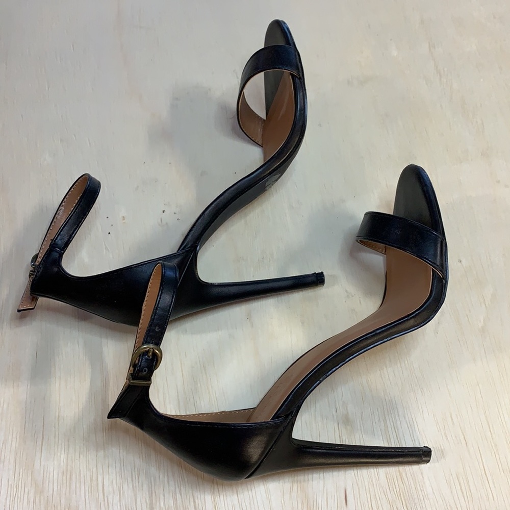 Black Heels - Picture 3 of 3